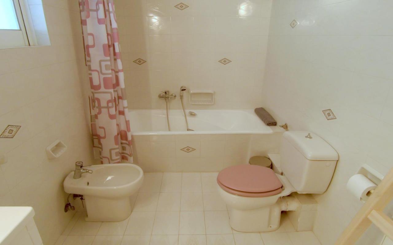 Augoustinos - Sea Side Luxury Apartments Artemida  Dış mekan fotoğraf