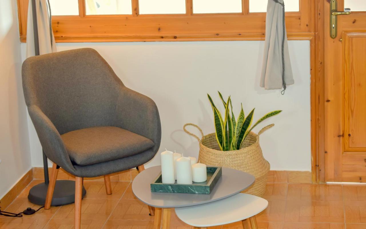Augoustinos - Sea Side Luxury Apartments Artemida  Dış mekan fotoğraf