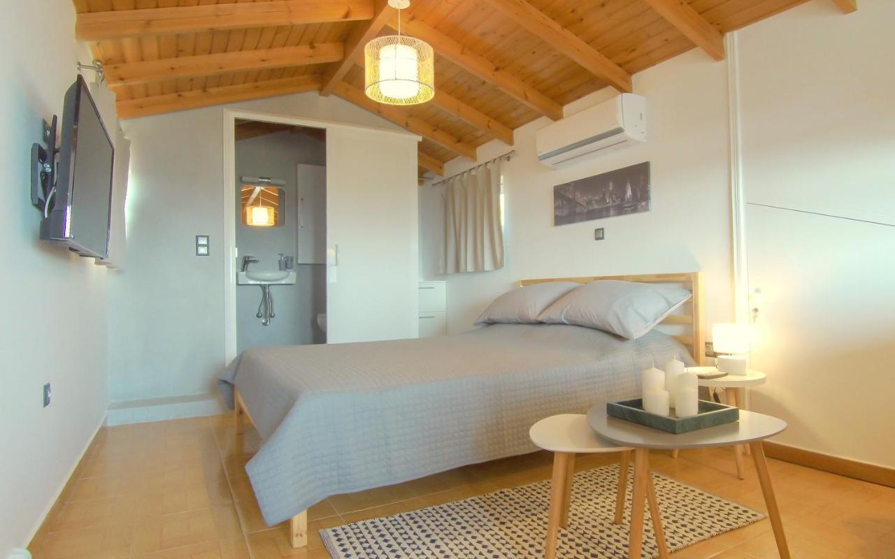 Augoustinos - Sea Side Luxury Apartments Artemida  Dış mekan fotoğraf
