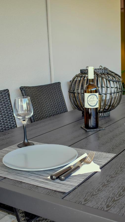 Augoustinos - Sea Side Luxury Apartments Artemida  Dış mekan fotoğraf
